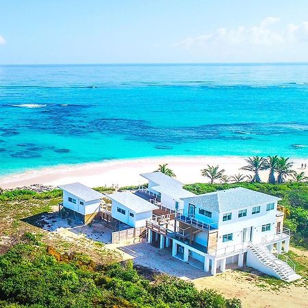 Mika'S Resort Гавърнърс Харбър Екстериор снимка